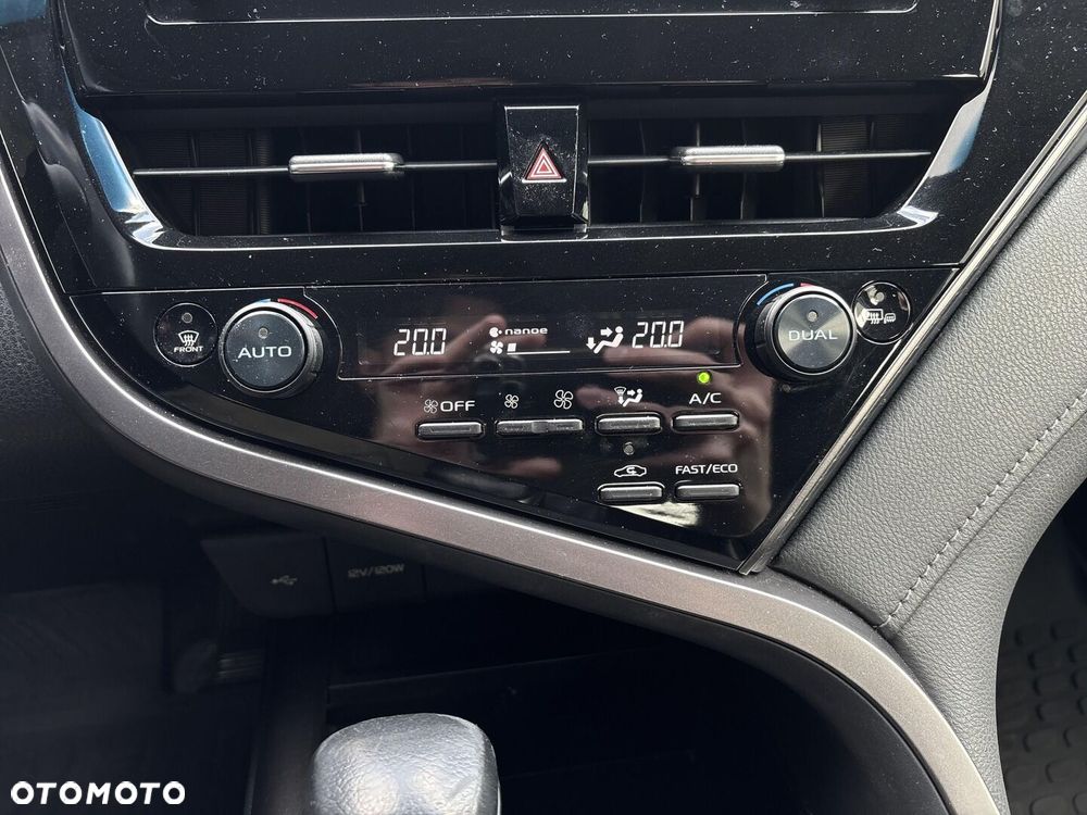 Toyota Camry 2.5 Hybrid Comfort CVT - 31