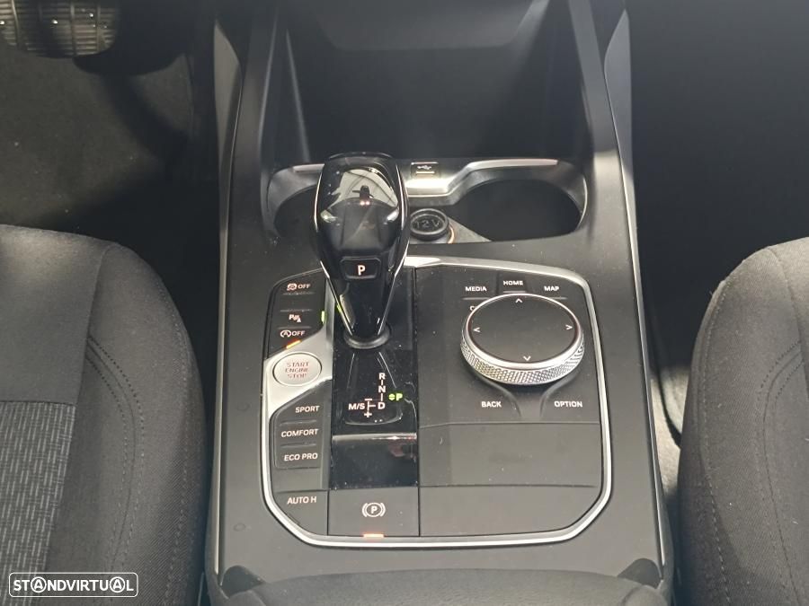BMW 118 i Auto - 27