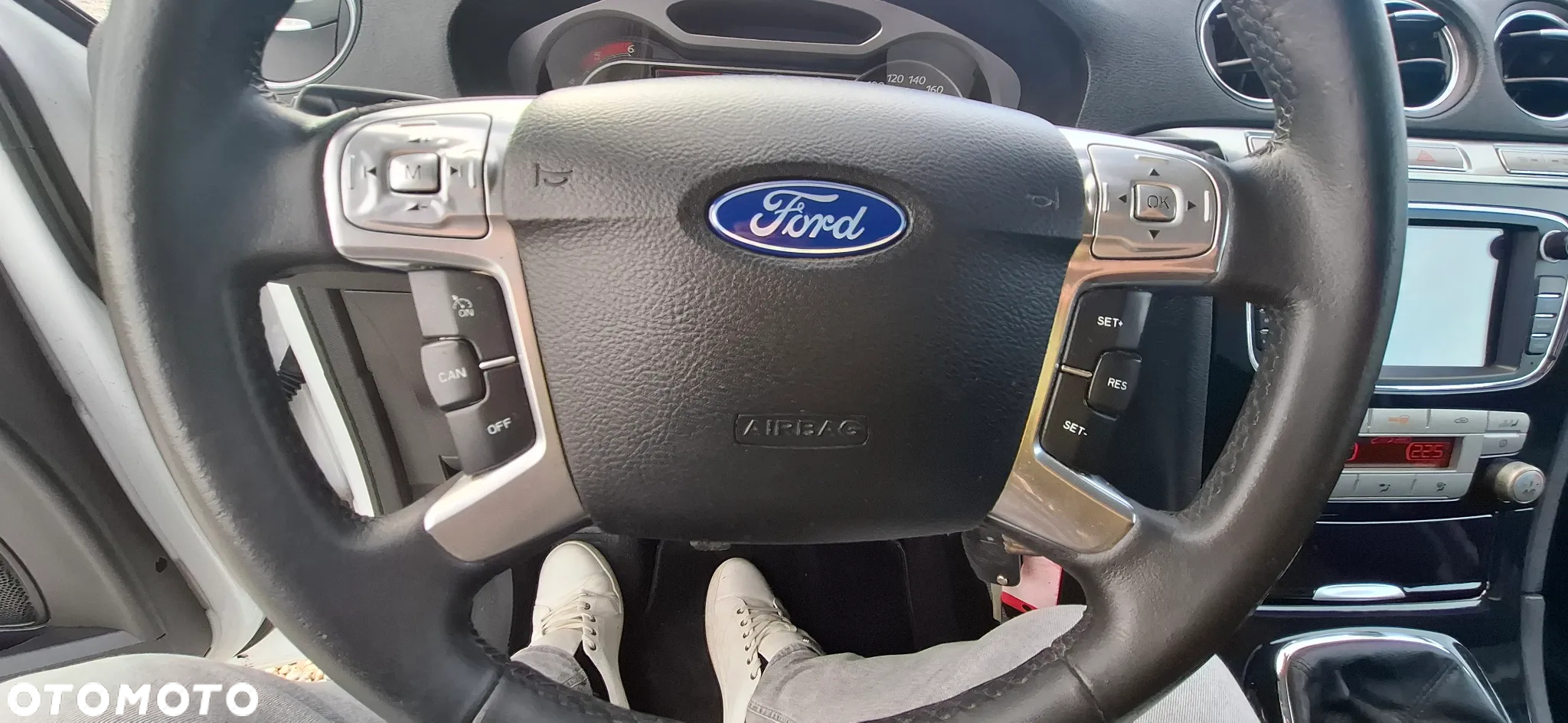 Ford Galaxy 2.0 TDCi Titanium - 24