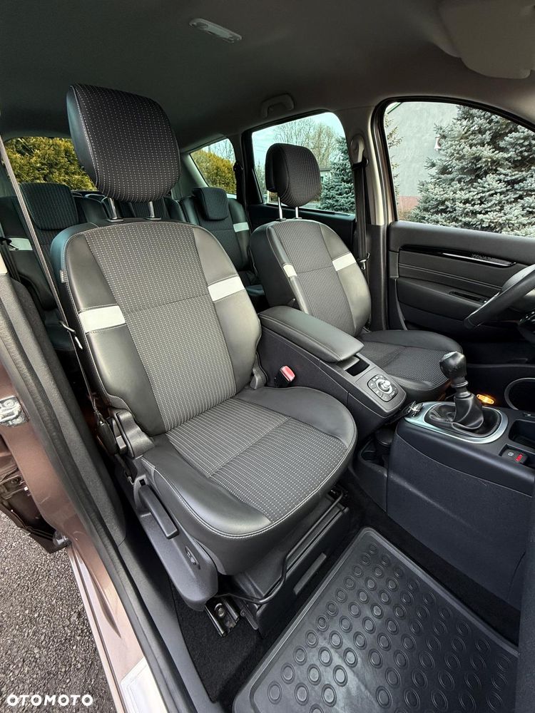 Renault Grand Scenic TCe 130 Bose Edition - 9