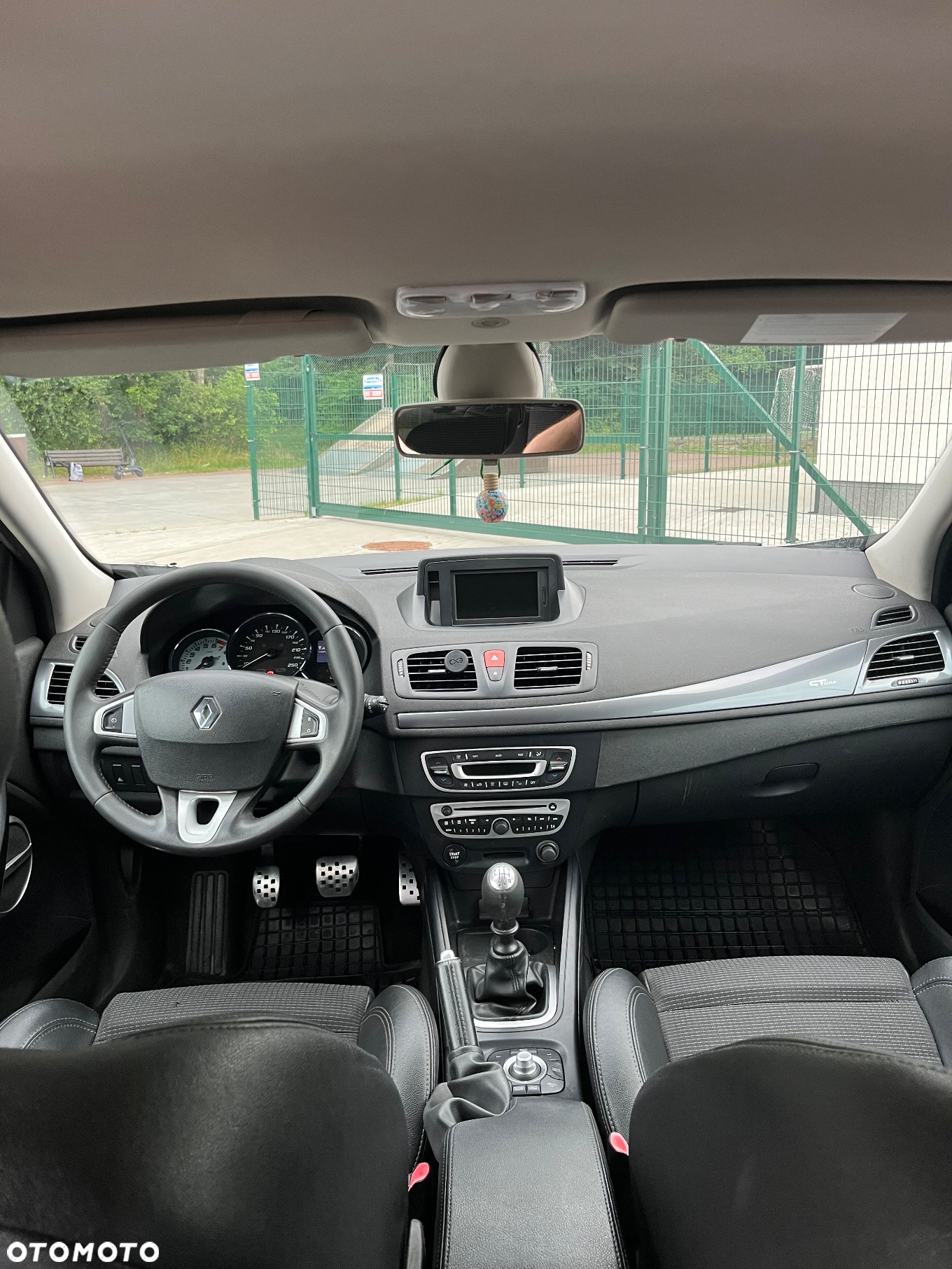 Renault Megane Grandtour TCe 130 Bose Edition - 9