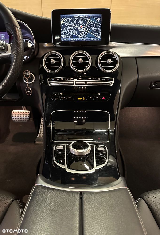 Mercedes-Benz Klasa C 200 4-Matic 9G-TRONIC - 15