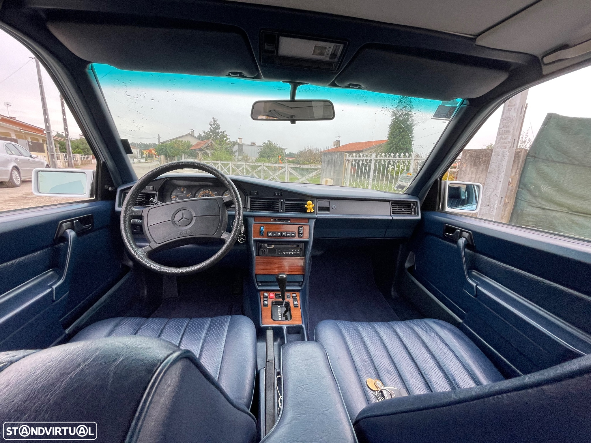 Mercedes-Benz 190 - 19