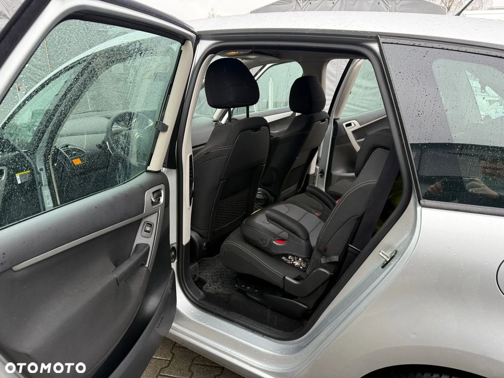 Citroën C4 Picasso - 6