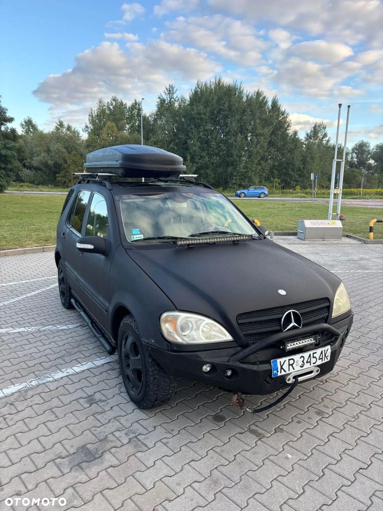 Mercedes-Benz ML 320 - 11