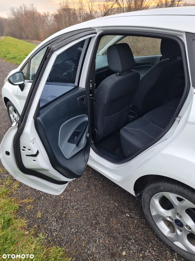 Ford Fiesta 1.25 Titanium - 14