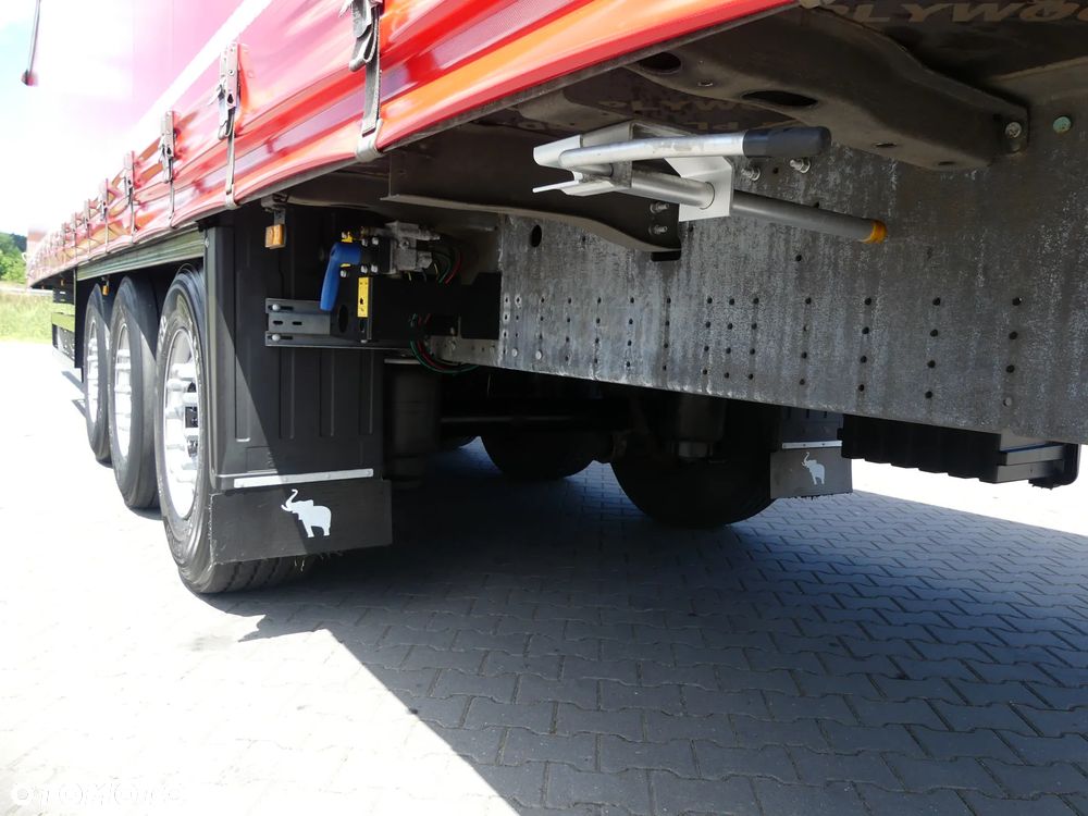 Schmitz Cargobull FIRANKA / STANDARD / OŚ PODNOSZONA / W OCYNKU / - 23