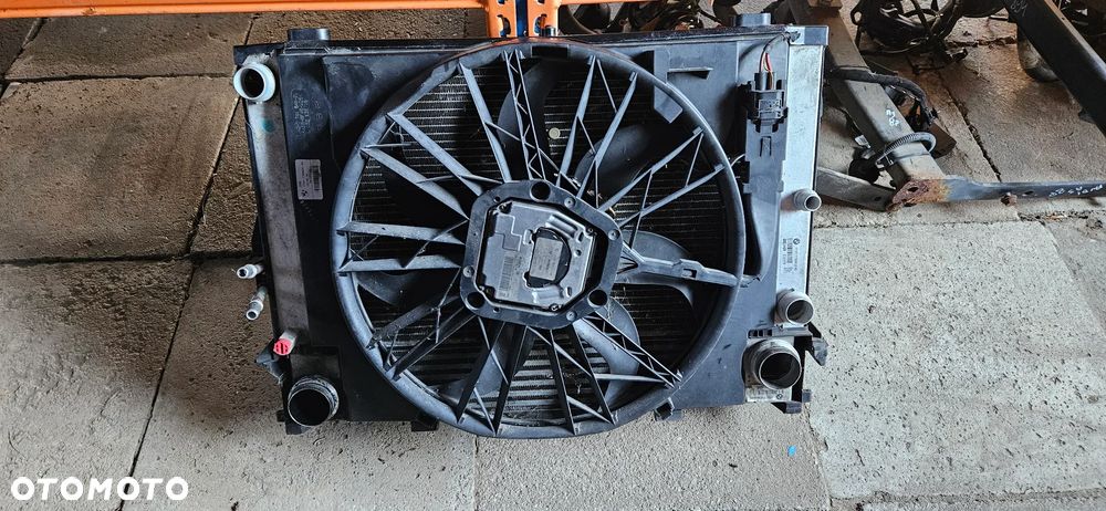 BMW 5 E60 E61 3.0D AUTOMAT Komplet chłodnic Chłodnice Chłodnica wody klimatyzacji Wentylator  7792832 6925724 - 7