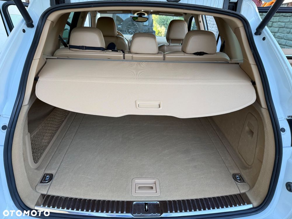 Porsche Cayenne Platinum Edition - 15