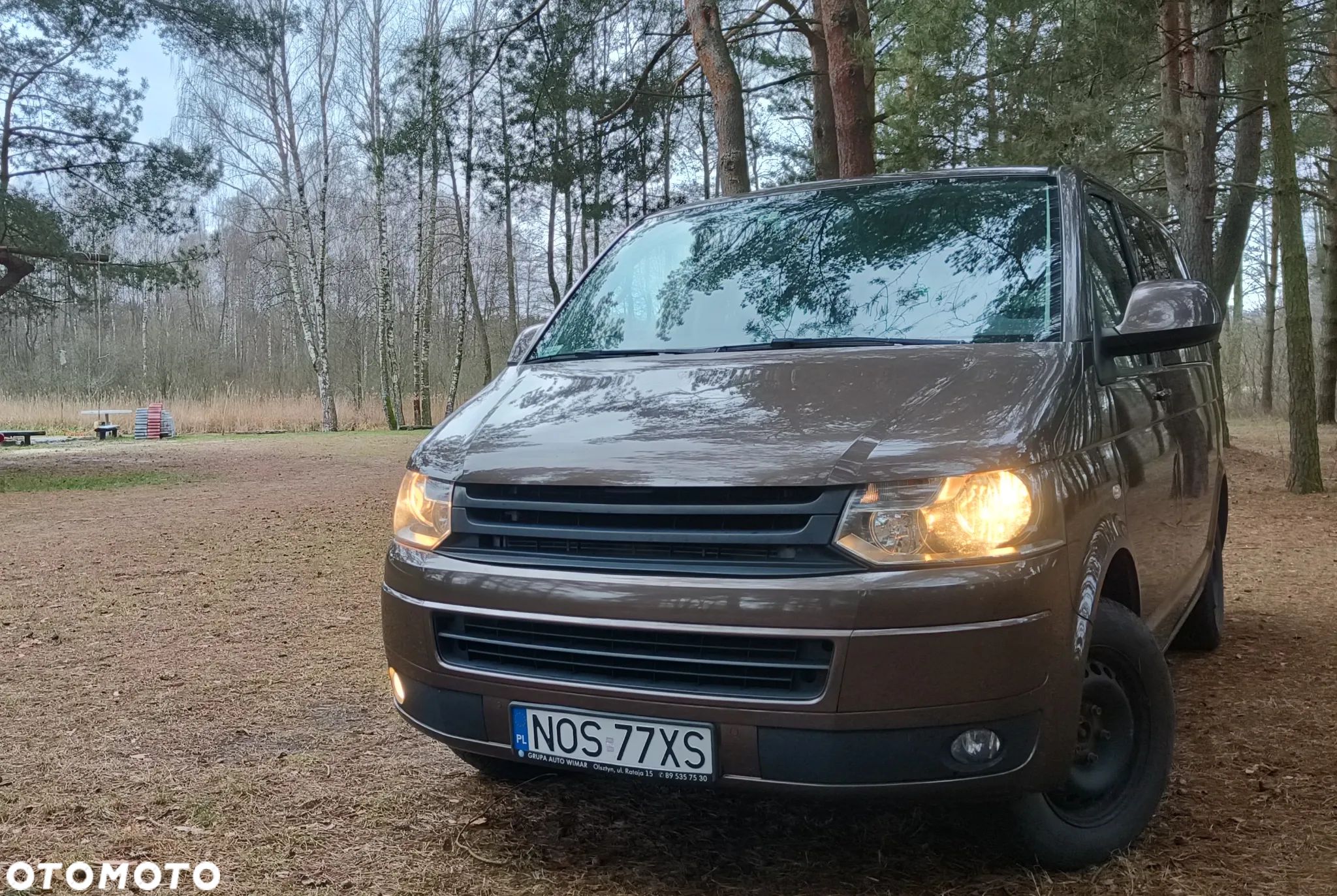 Volkswagen Caravelle - 1