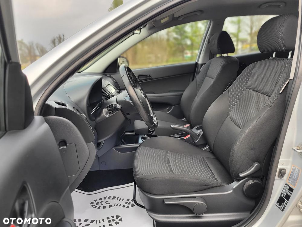 Hyundai i30 1.4 Blue Comfort - 13