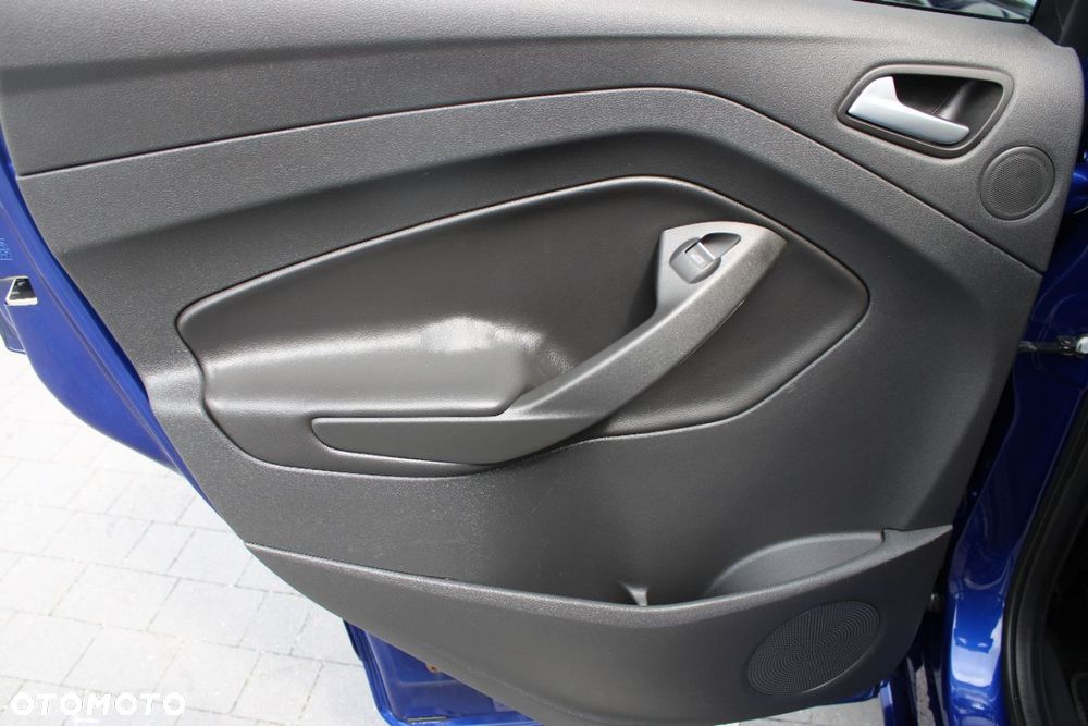 Ford Kuga - 22