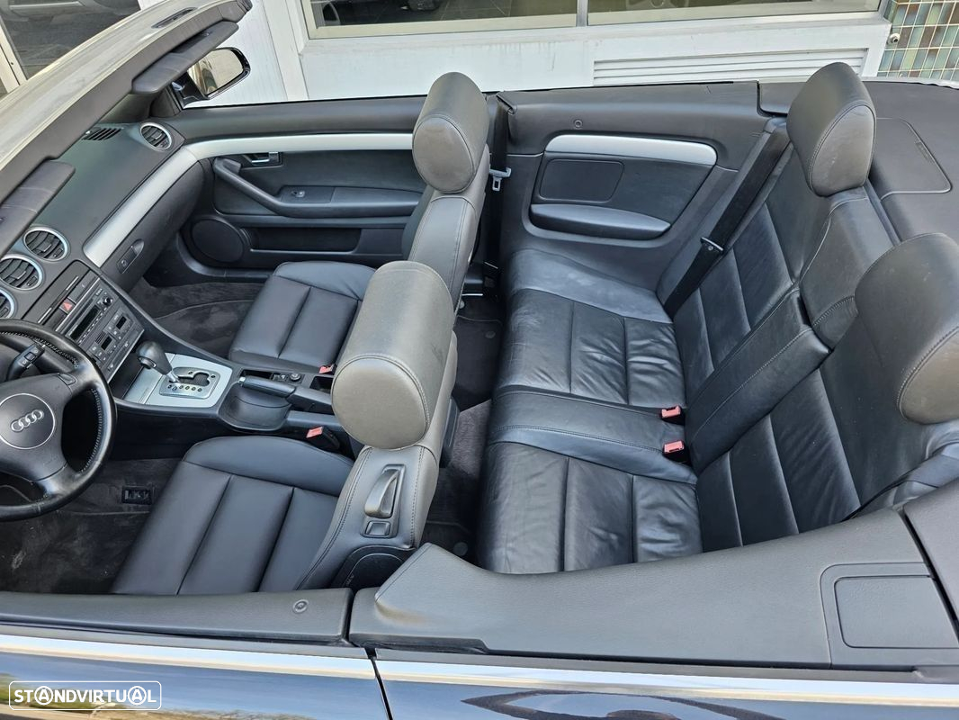 Audi A4 Cabrio 2.5 TDi Multit. S-line - 18