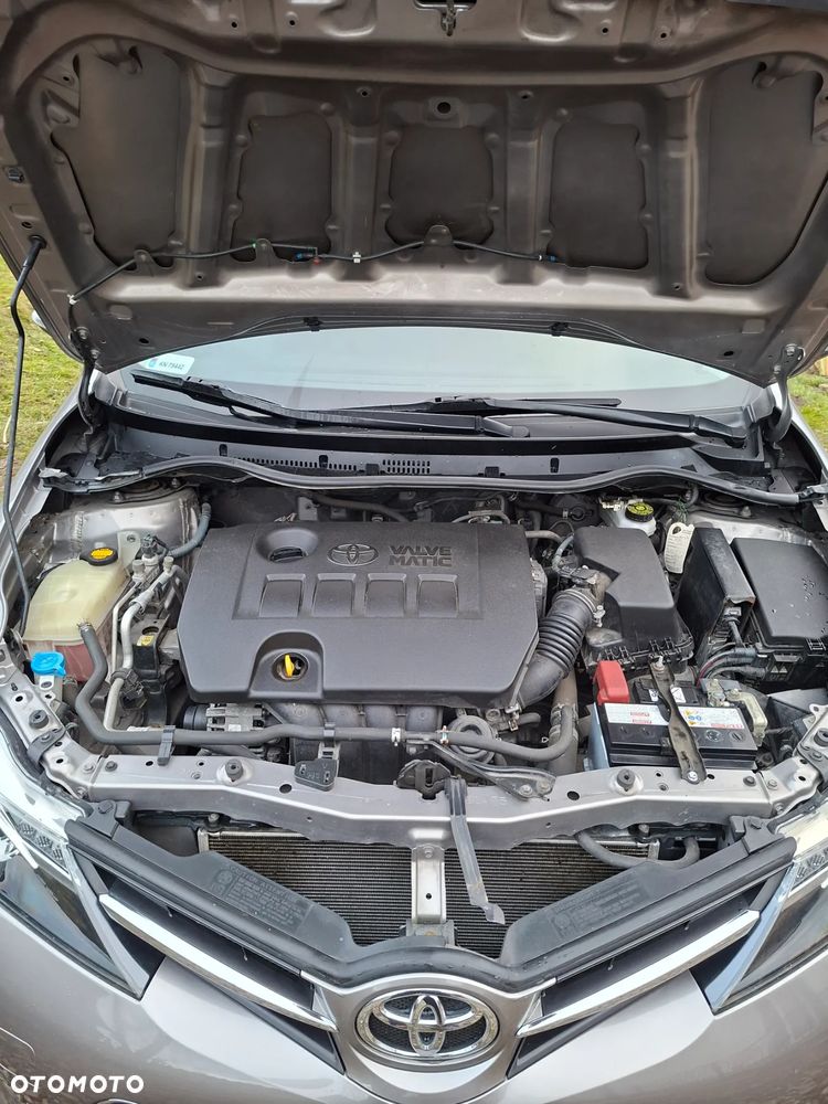 Toyota Auris - 14