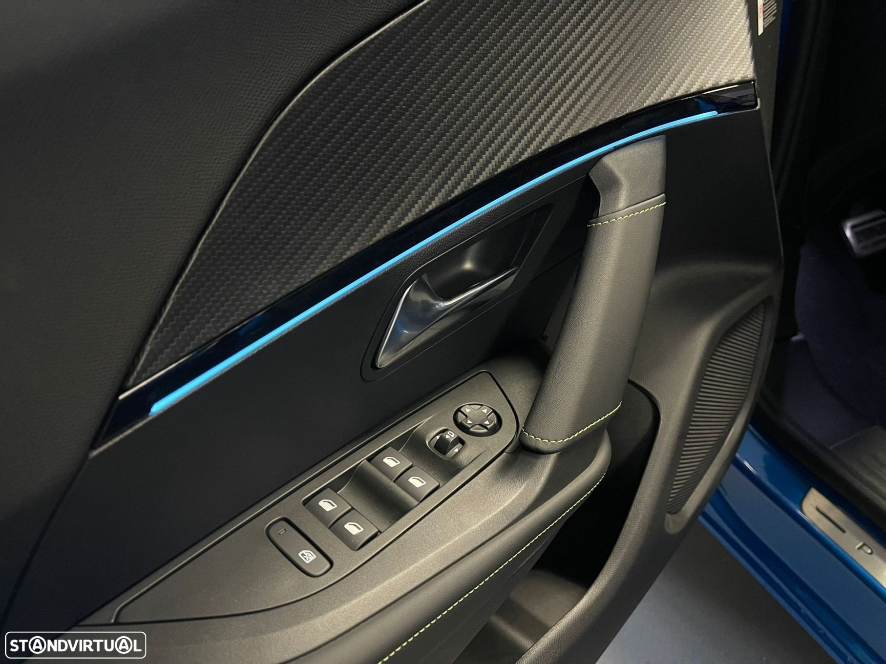 Peugeot e-2008 50 kWh GT Pack - 5