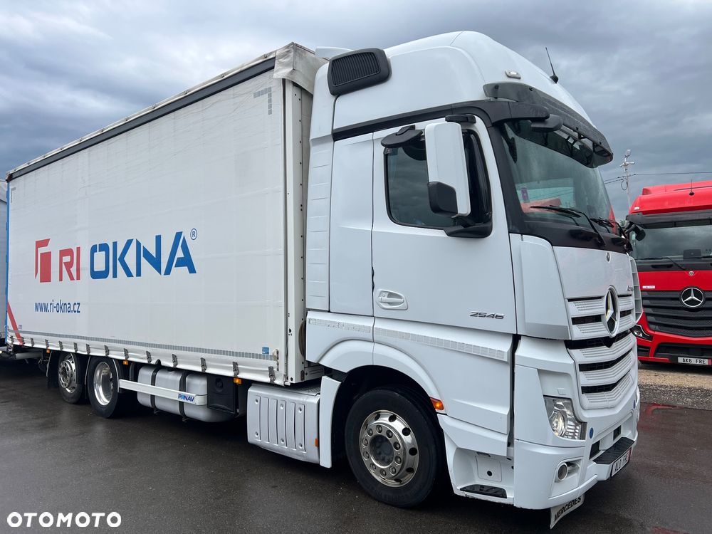 Mercedes-Benz 2546 GIGGASPACE ,firanka 7,80m - 3