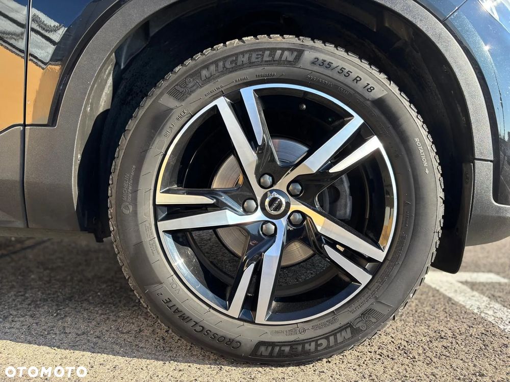Volvo XC 40 T2 Plus Dark - 8