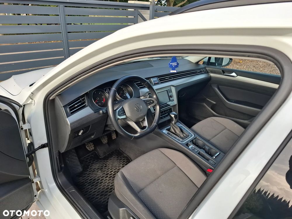 Volkswagen Passat 2.0 TDI EVO Elegance - 10