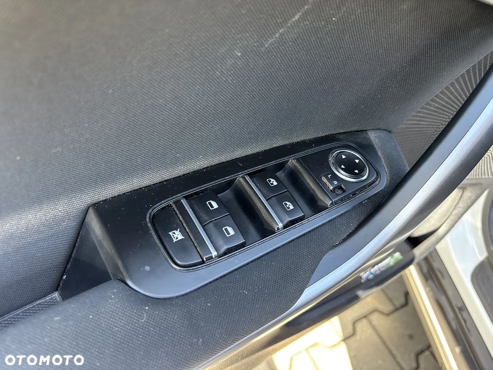 Kia XCeed 1.5 T-GDI M - 14