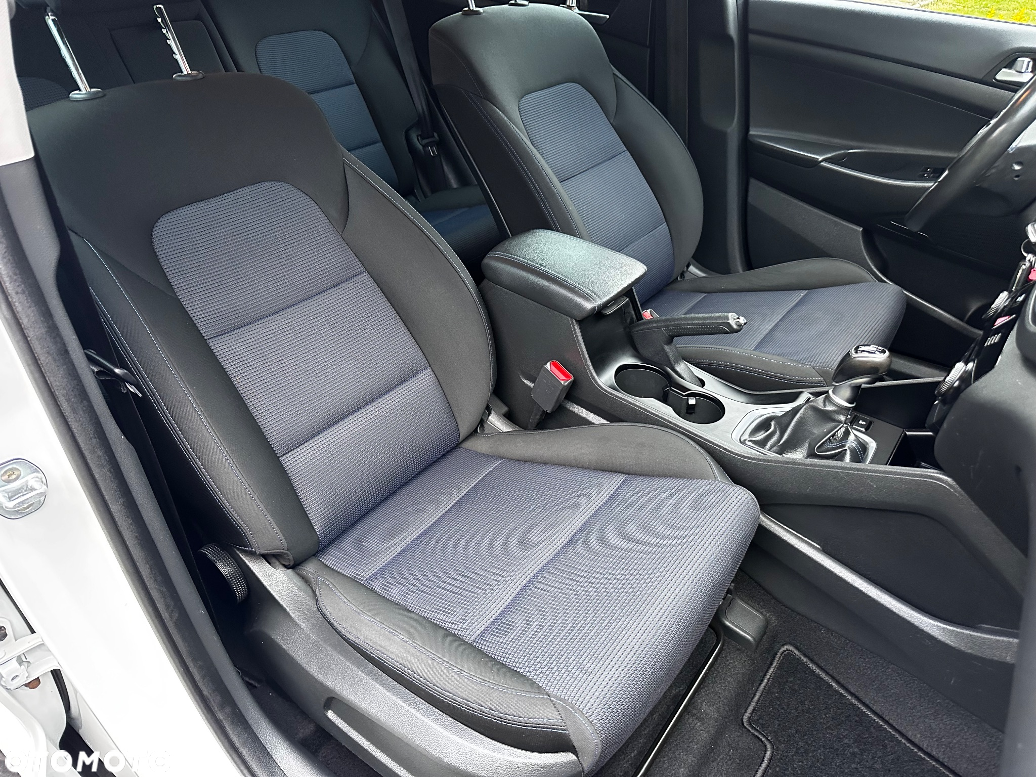 Hyundai Tucson 2.0 CRDi 2WD Style - 23