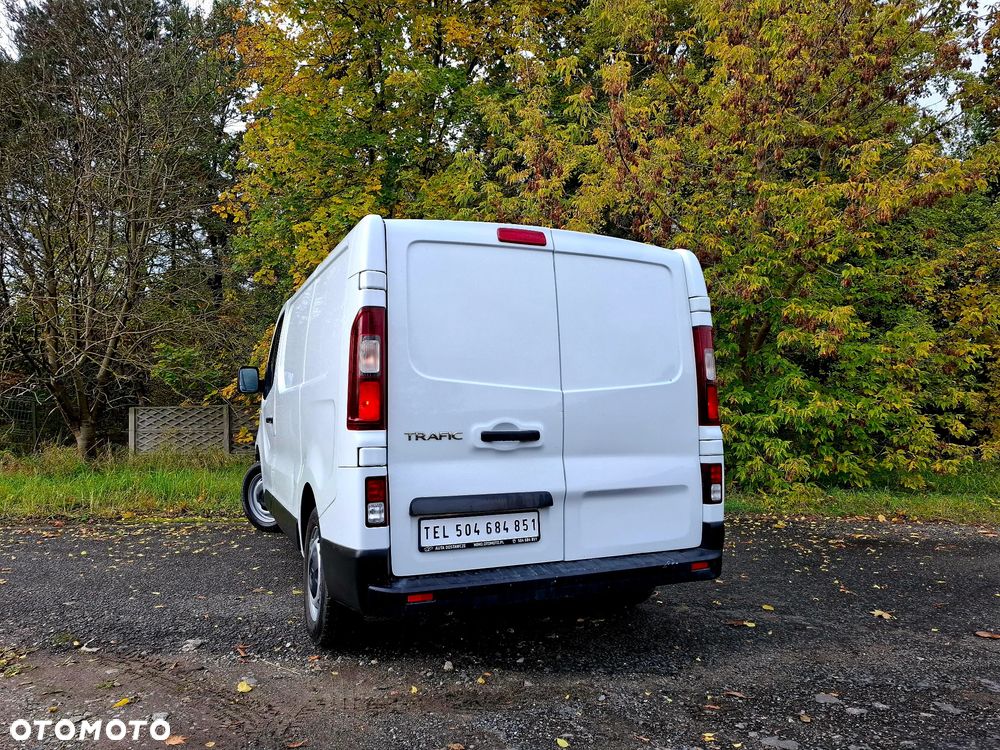 Renault TRAFIC VAT-1*KLIMATYZACJA*PEŁEN BLASZAK ! 3-OSOBOWY BEZ Ad Blue - 10