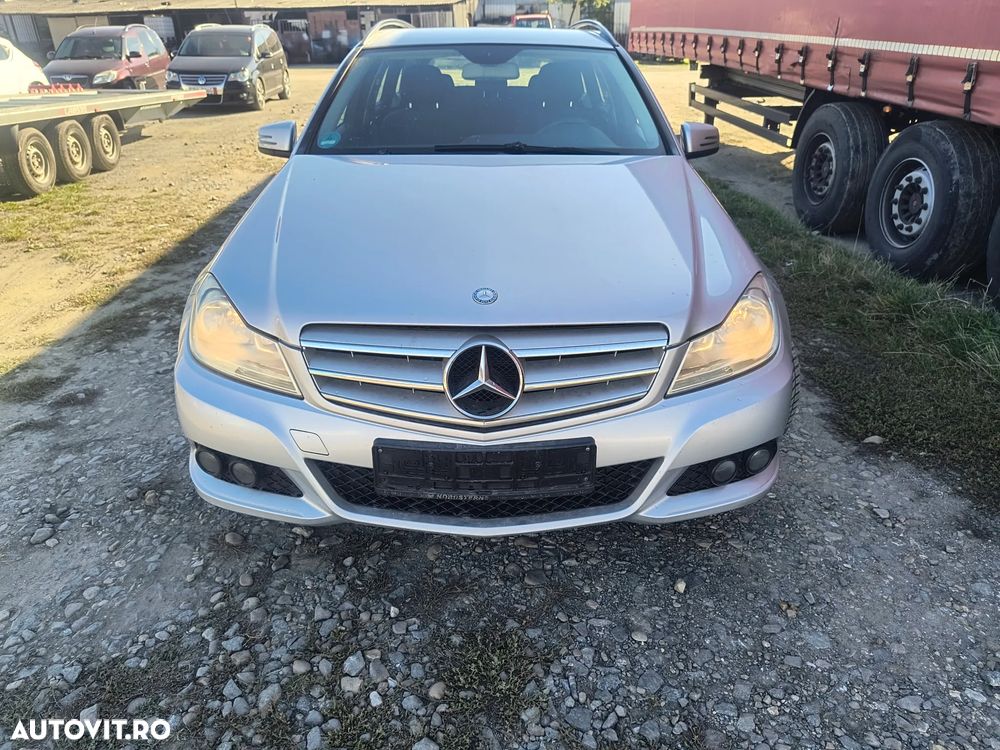Mercedes-Benz C 200 CDI DPF BlueEFFICIENCY - 2