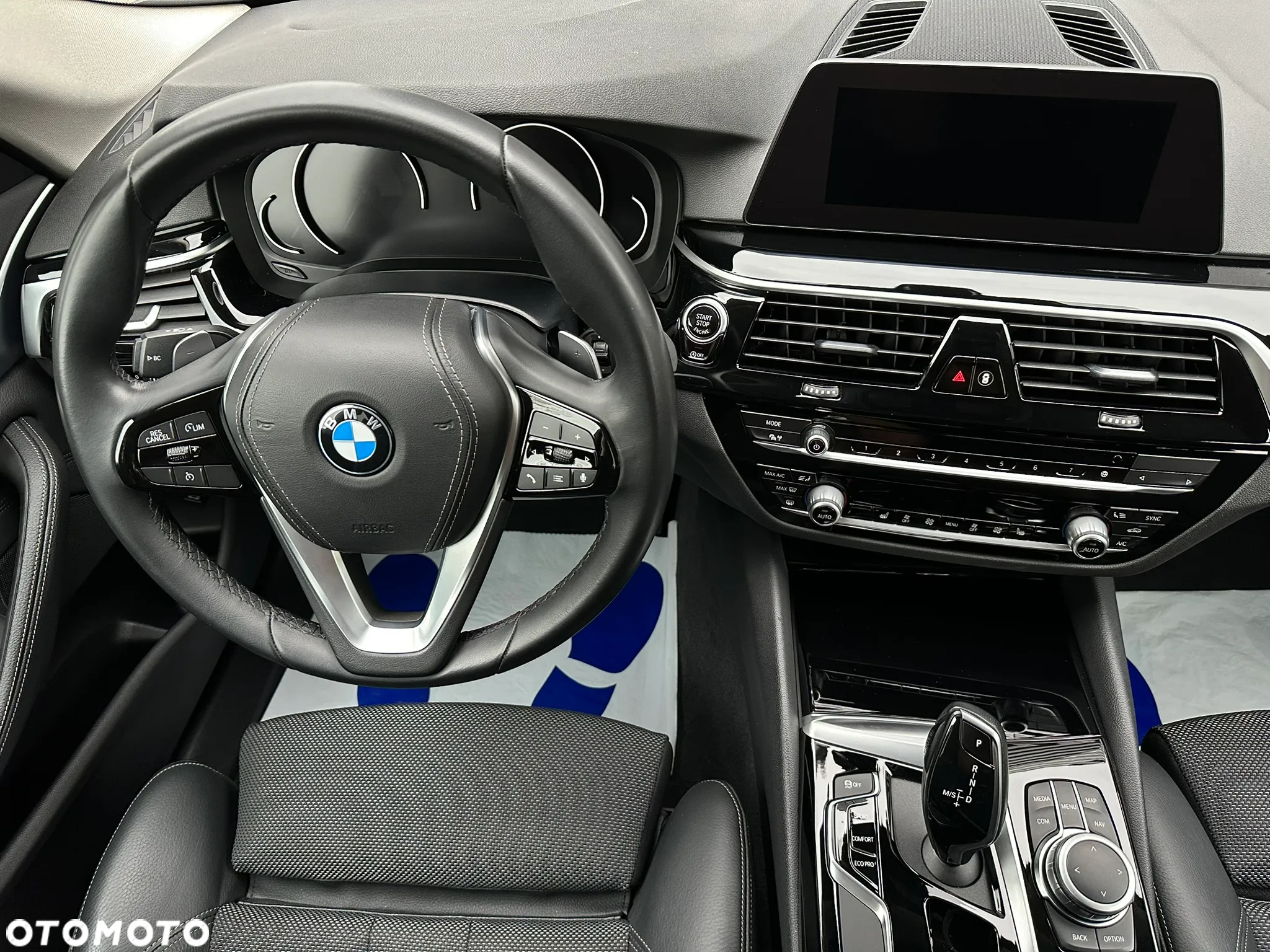 BMW Seria 5 520d xDrive Sport Line sport - 21