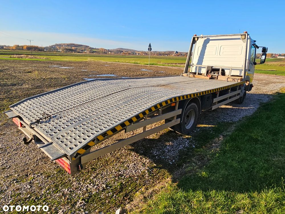 Mercedes-Benz 817 - 3