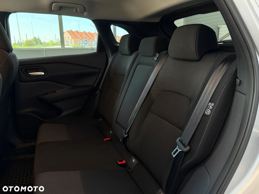 Nissan Qashqai 1.3 DIG-T MHEV N-Connecta Xtronic - 29