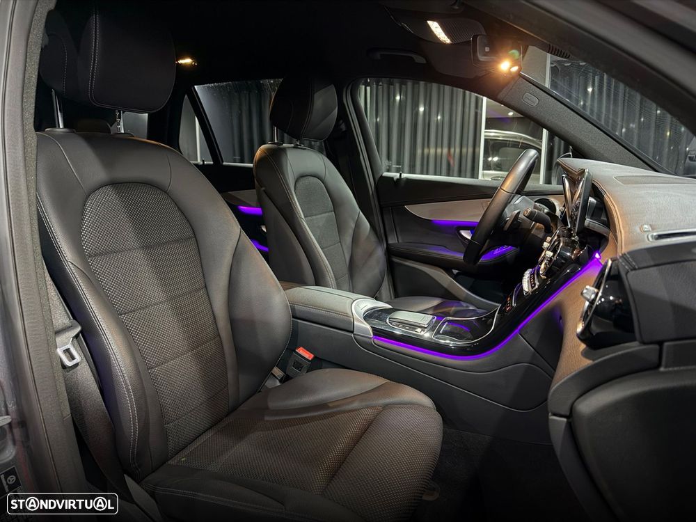 Mercedes-Benz GLC 300 e 4Matic 9G-TRONIC Avantgarde Advanced - 33
