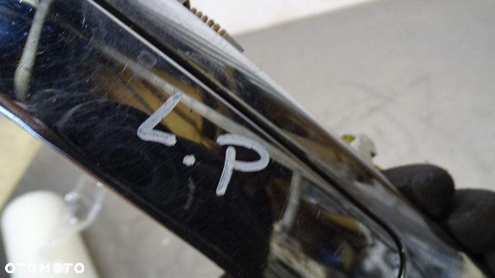 KLAMKA ZEWNĘTRZNA LEWY PRZÓD MITSUBISHI PAJERO PININ 2.0 - 5