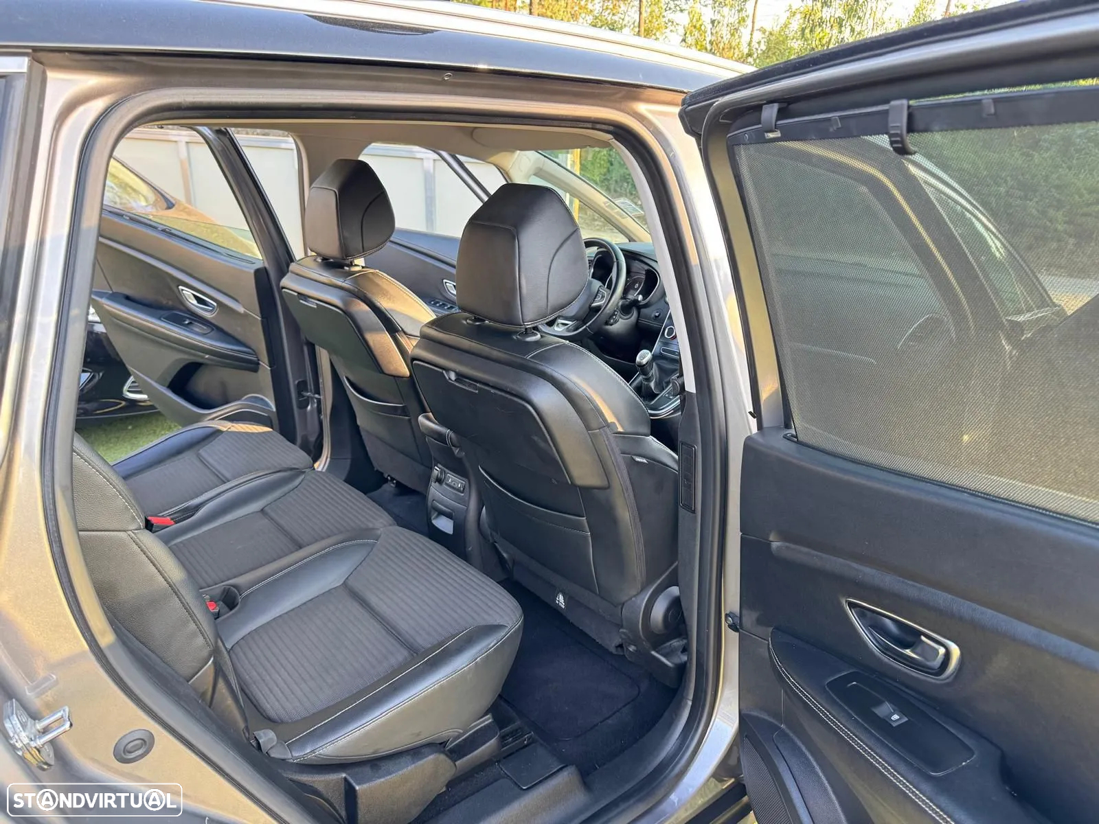 Renault Grand Scénic 1.5 dCi Intens Hybrid Assist SS - 10
