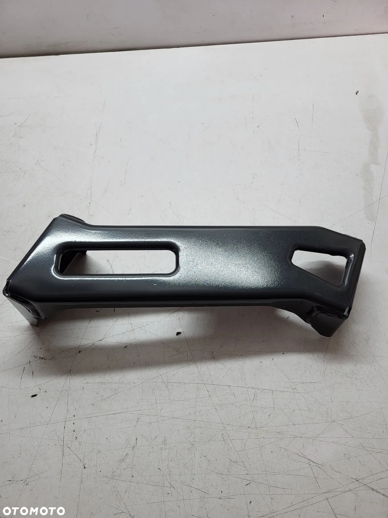 IVECO DAILY 35C 50C 14- BOCZNE MOCOWANIE ZDERZAKA PRAWE 5801667851 - 6