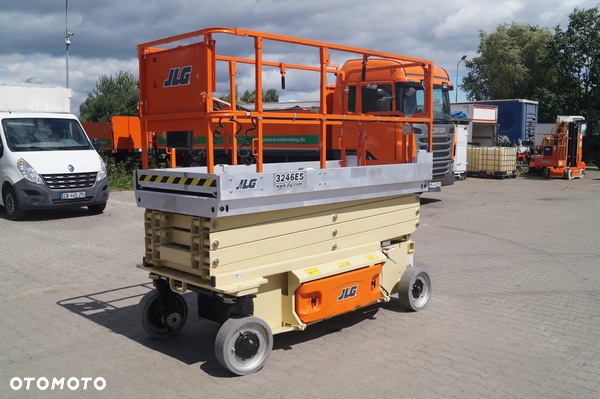 JLG 3246 ES Podnośnik nożycowy 12m Elektryczny