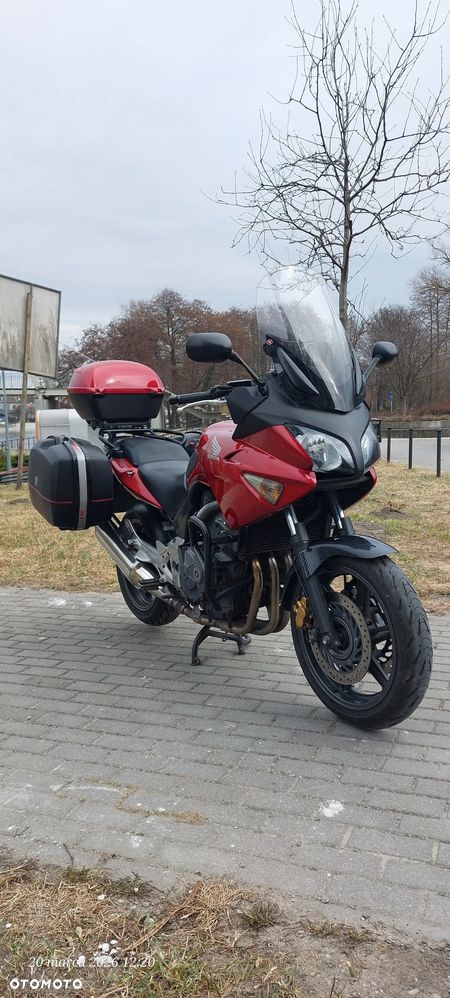 Honda CBF - 2
