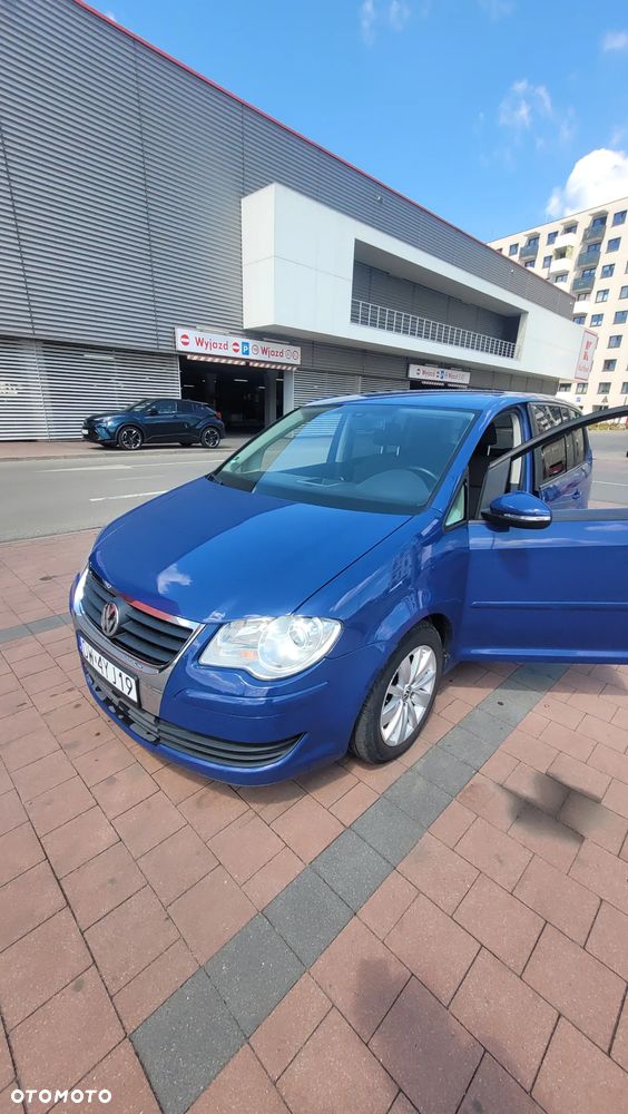 Volkswagen Touran 1.9 TDI DPF BlueMot Conceptline - 16