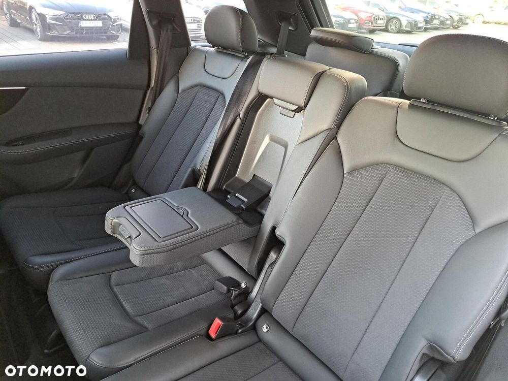 Audi Q7 - 16