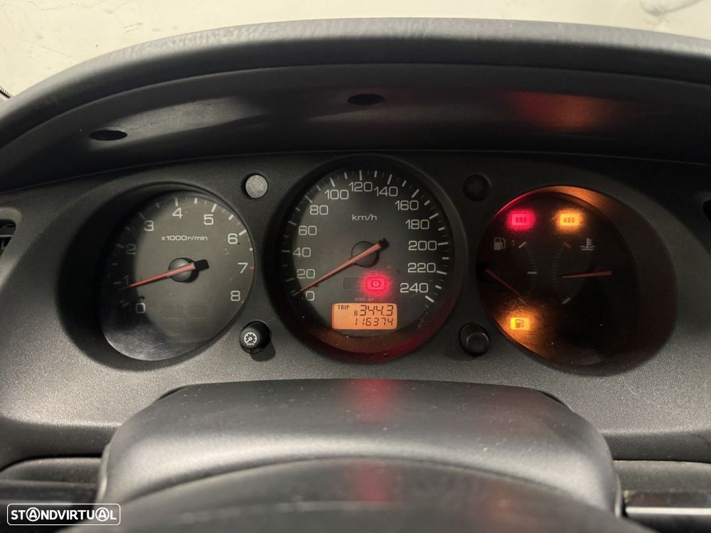 Honda Accord 1.6 LS - 9