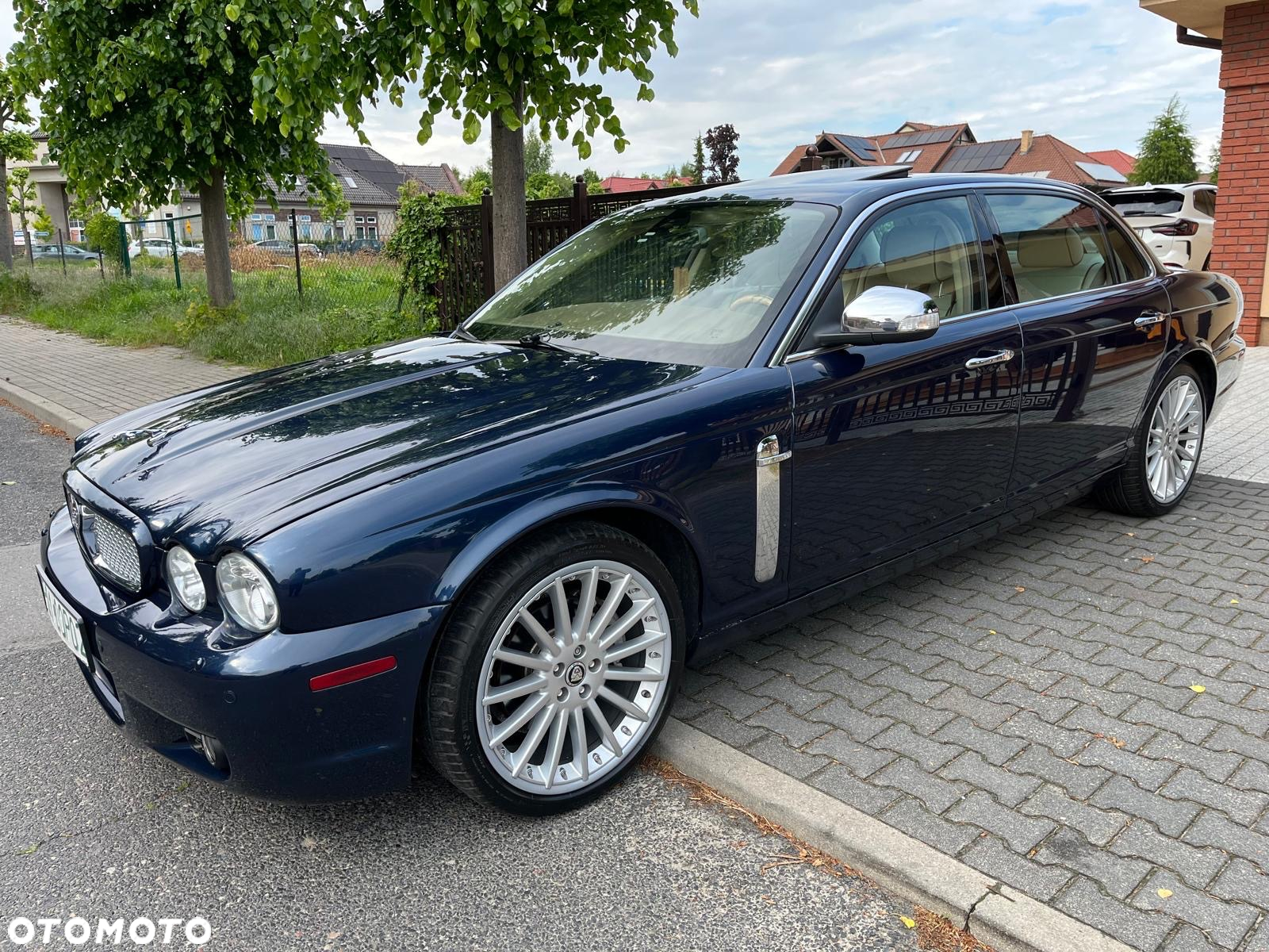 Jaguar XJ XJ8 4.2 LWB - 4