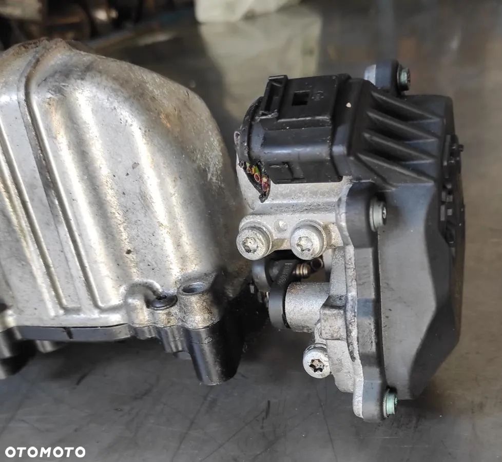 NASTAWNIK KLAP KOLEKTORA SSĄCEGO VW AUDI SEAT SKODA 2.0 TDI 03L129086 V130 - 2