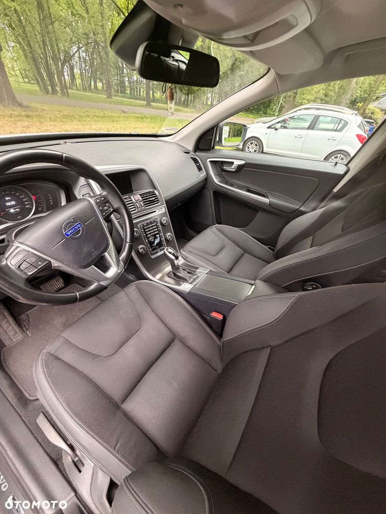Volvo XC 60 - 8