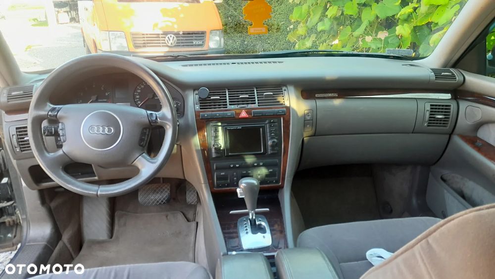 Audi A8 2.8 Quattro Tiptronic - 3