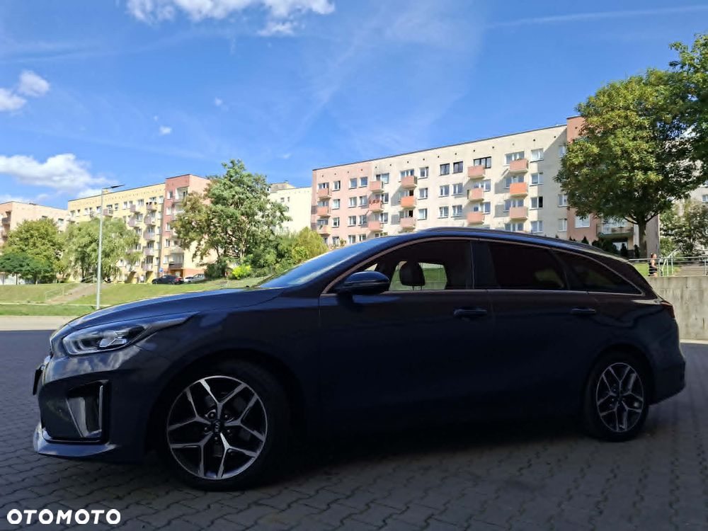Kia Ceed 1.5 T-GDI DCT7 OPF GT Line - 24