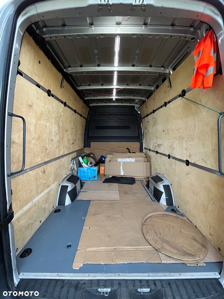 Mercedes-Benz SPRINTER - 21