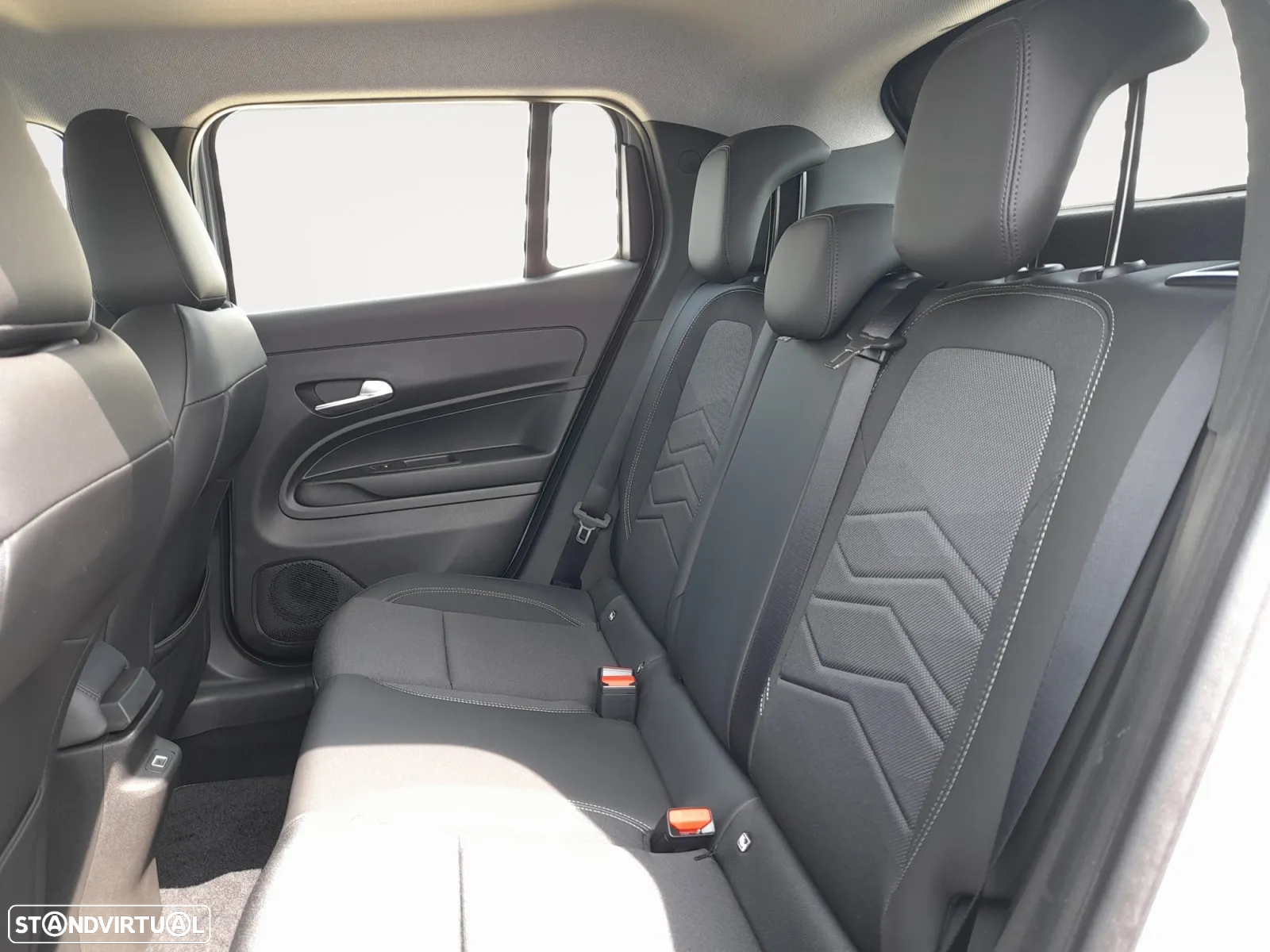 Jeep Avenger 54 kWh Altitude - 15