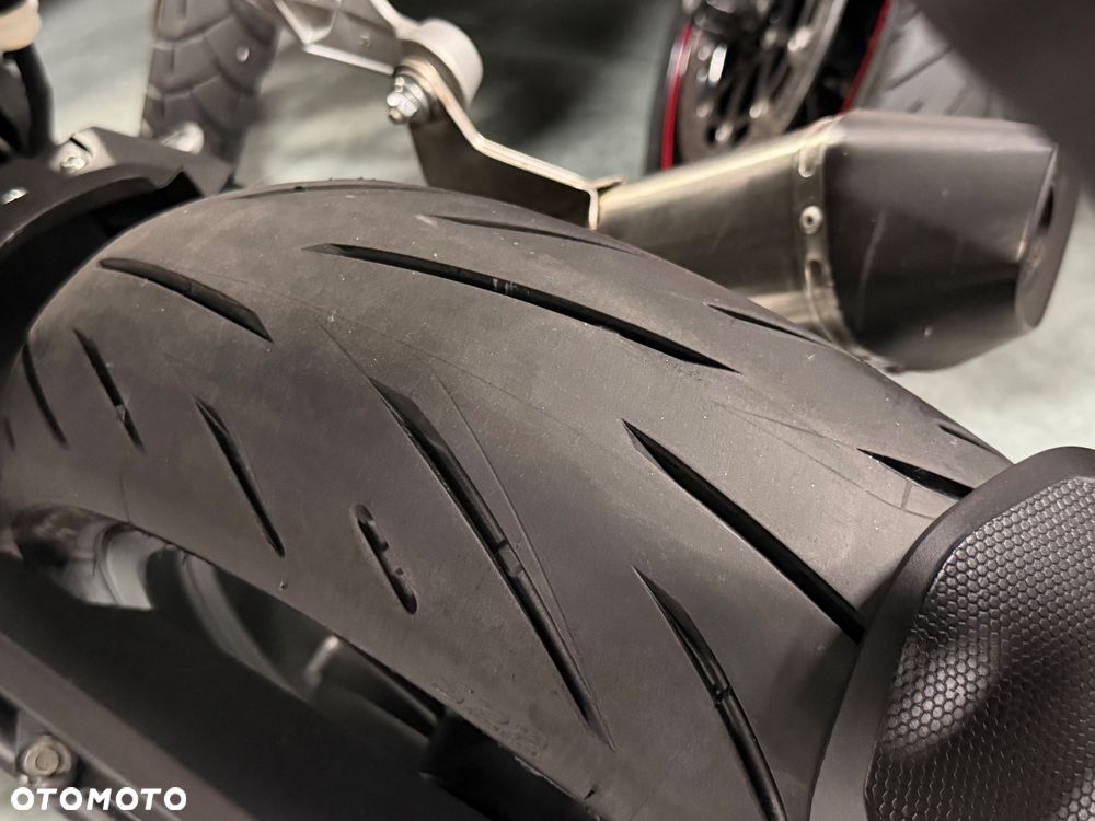 Benelli TRK 251 - 28