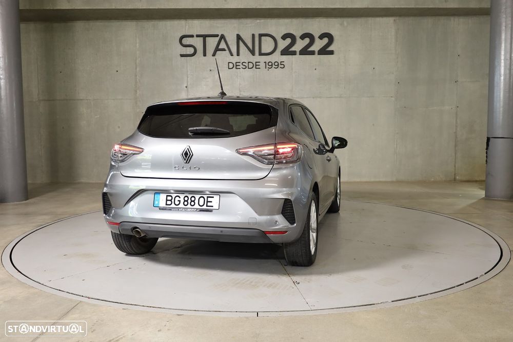 Renault Clio - 5
