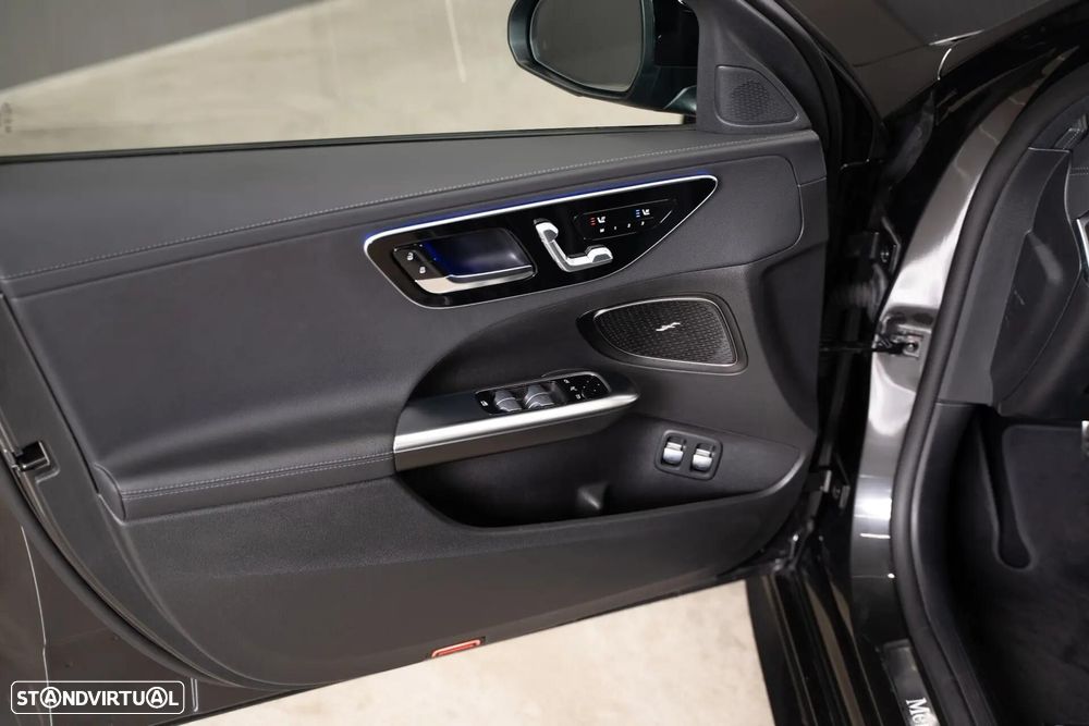Mercedes-Benz C 300 e AMG Line - 14