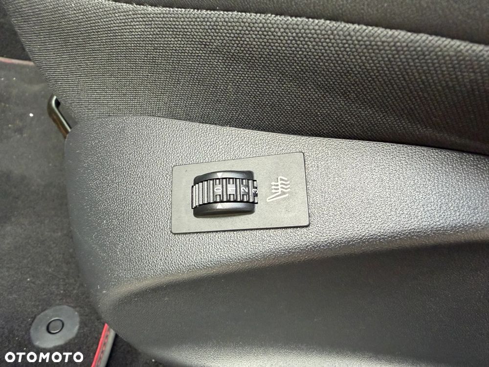 Peugeot 2008 PureTech 110 Stop&Start GT-Line Edition - 12