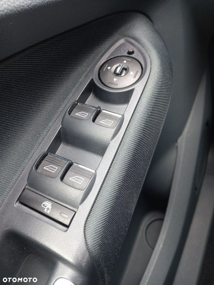 Ford C-MAX 1.6 TDCi Titanium - 35